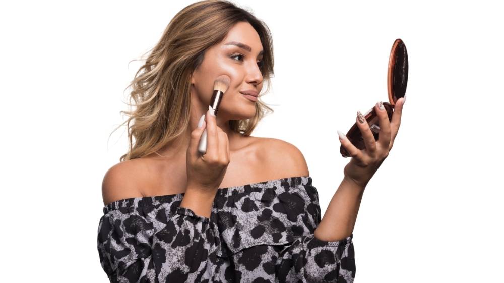 ¿Te maquillas todos los días? BLOG Dra Sara de la Rosa